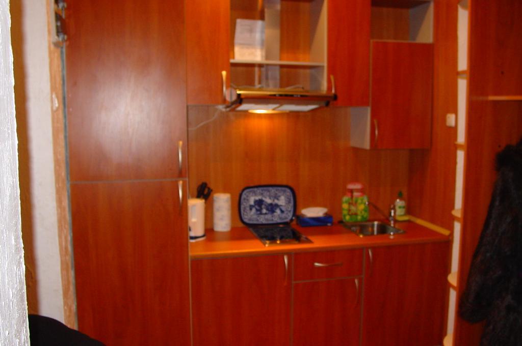 Apartement Kruglouniversitetska 2/1 Kiev Ngoại thất bức ảnh